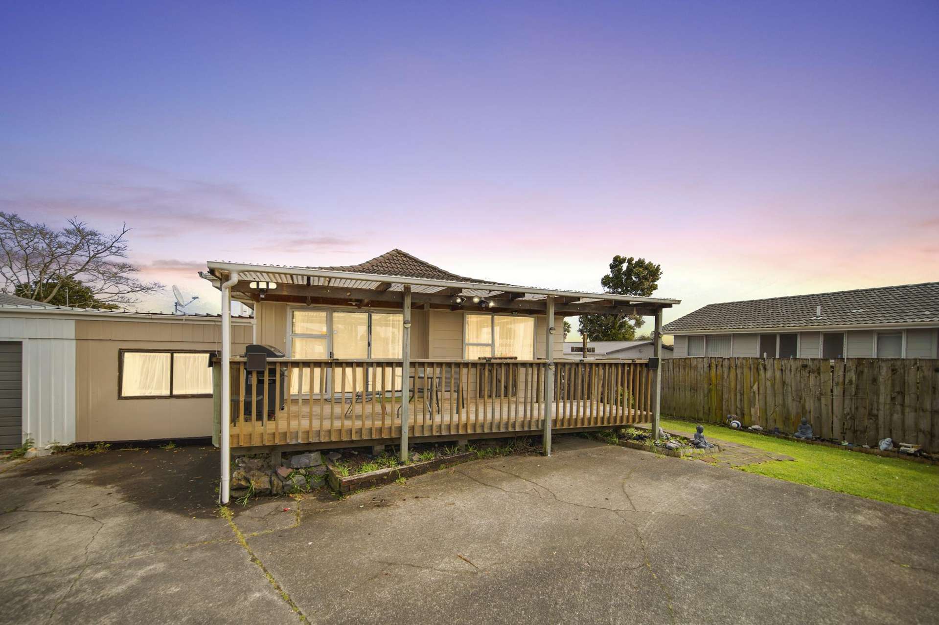 1/10 Dorendia Place Clendon Park_0