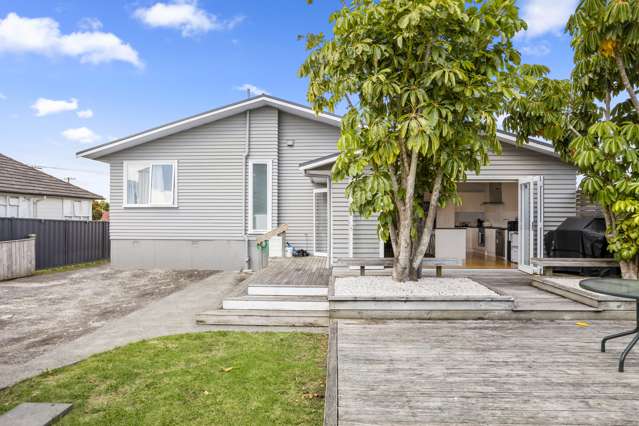 18 Farnborough Crescent Mangere_3