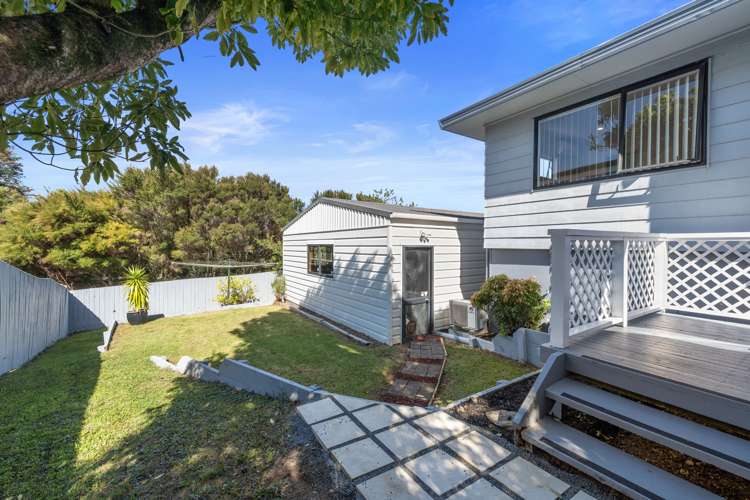 37 Gosford Drive Botany Downs_21