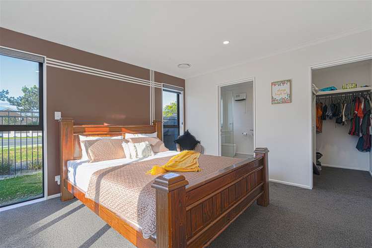 18 Grey Way Russley_6