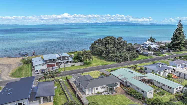 6 Seaview Avenue Te Puru_1