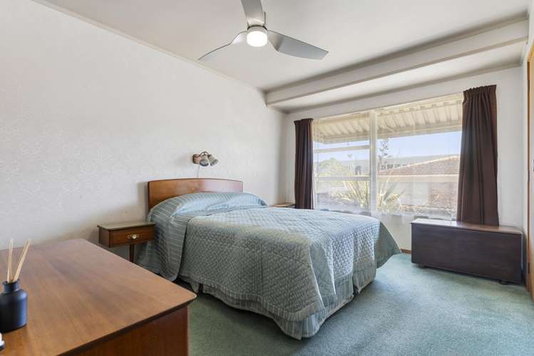 2/15 Woodall Place Totara Vale_8