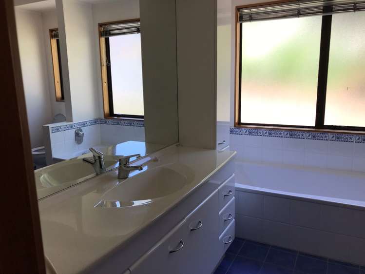 106 Daffodil Street Titirangi_16