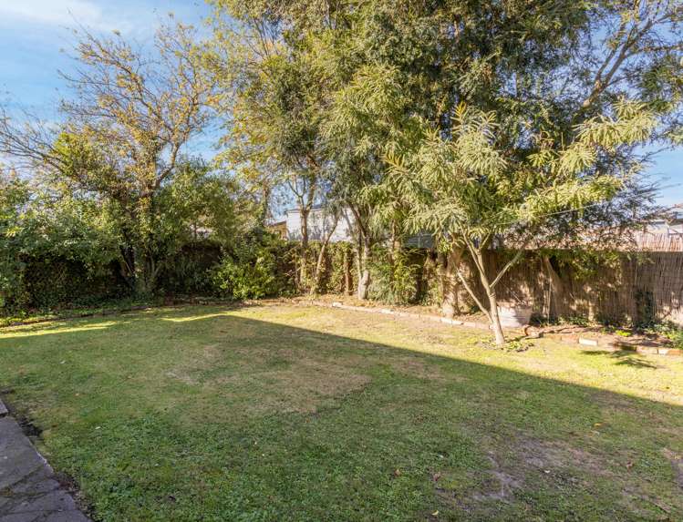 672 Worcester Street Linwood_8