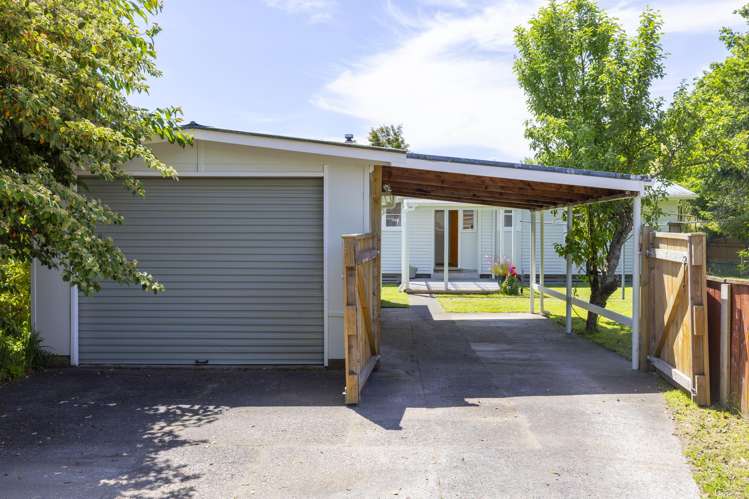 41 Te Rangitautahanga Road Turangi_26