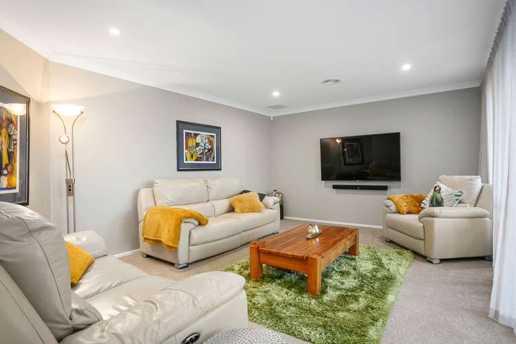 75 Baxter Michael Crescent Cambridge_9