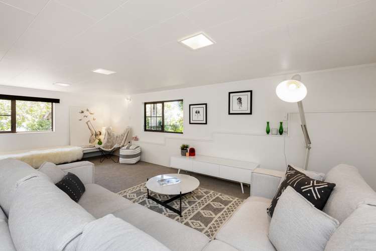 25 Enfield Road Hospital Hill_10