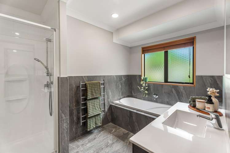 115 Sandstone Road Whitford_14