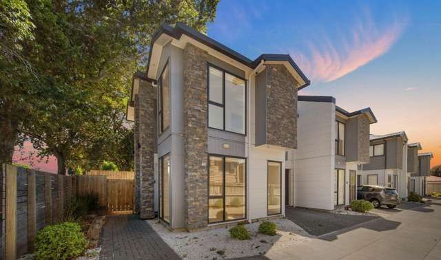 64 Landscape Road Papatoetoe_1