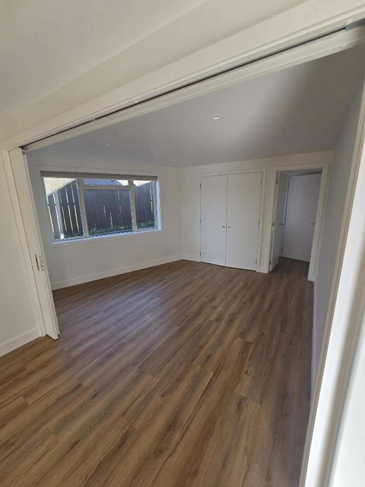 b/4 Knighton Road 1076_6