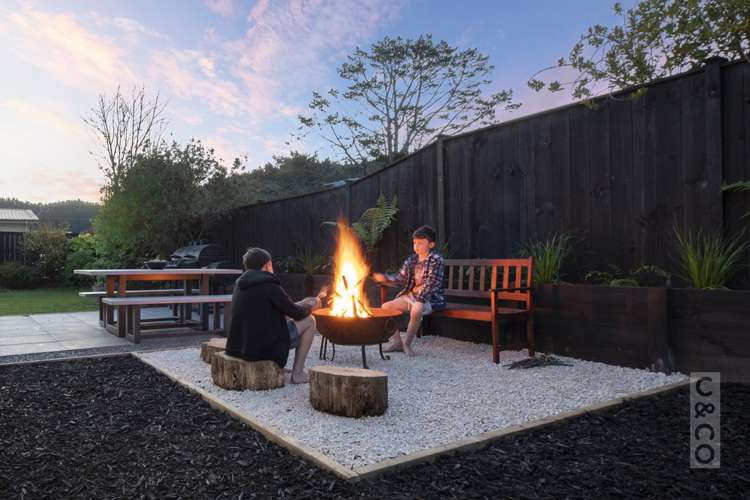 4 Crabb Fields Lane Riverhead_25