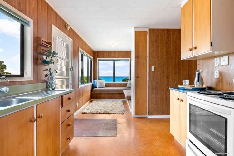 49 Duncansby Road Stanmore Bay_13