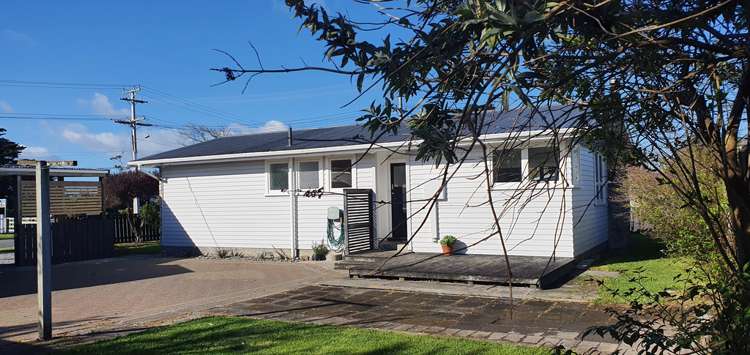 1 Hardie Grove Featherston_14