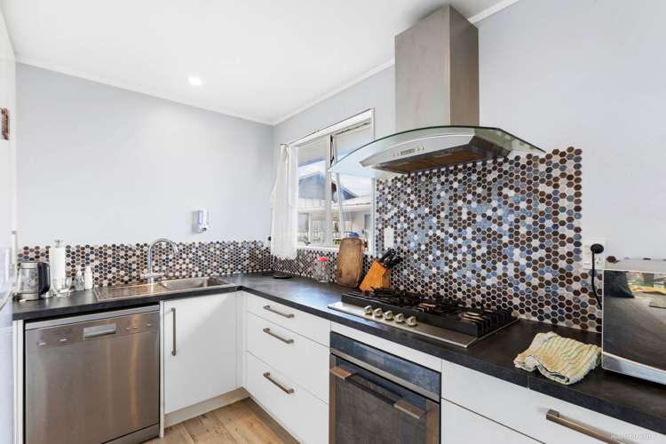 3/24a Waimumu Road Massey_7