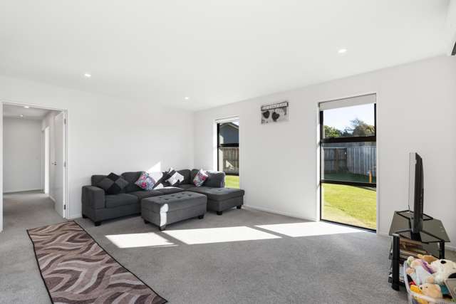 15 & 17 Rolleston Drive Rolleston_4