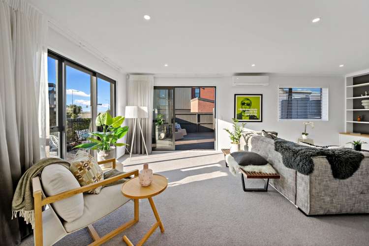 15 Ringamaui Place Hobsonville_8