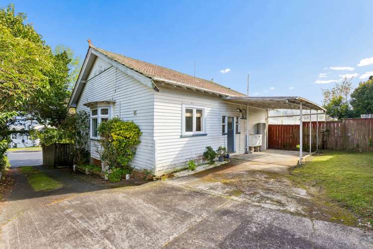 1706 Great North Road Avondale_9
