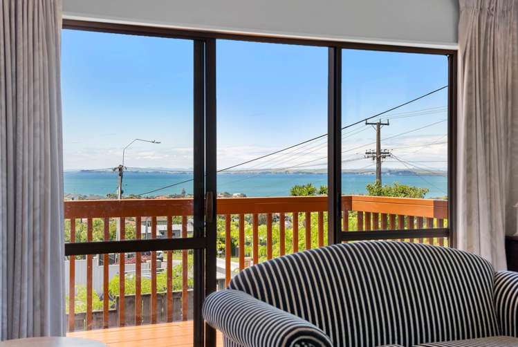 101 Sunrise Avenue Murrays Bay_12