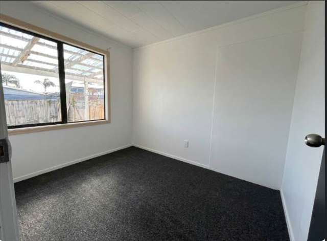 581 Massey Road Mangere_1