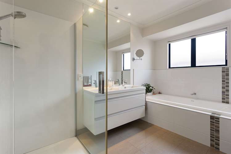 15 Kingsford Mews Hamilton East_7