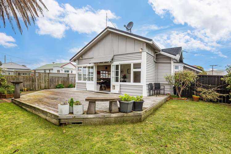 191 Coutts Street Rongotai_17