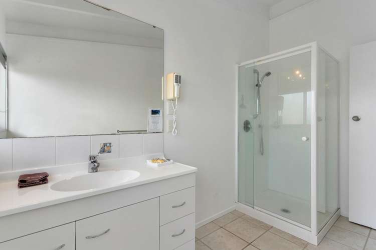 Unit 18/415 Port Road Whangamatā_12