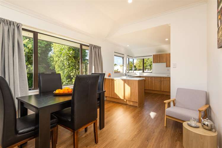 36 Villa Grove Ilam_8