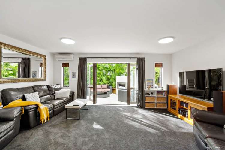 61/92 Bush Road Albany_13