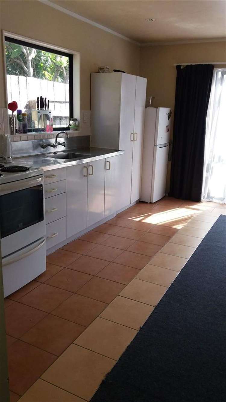 13C Glengarry Road Glen Eden_3