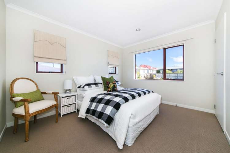 7a Connaught Street Blockhouse Bay_15