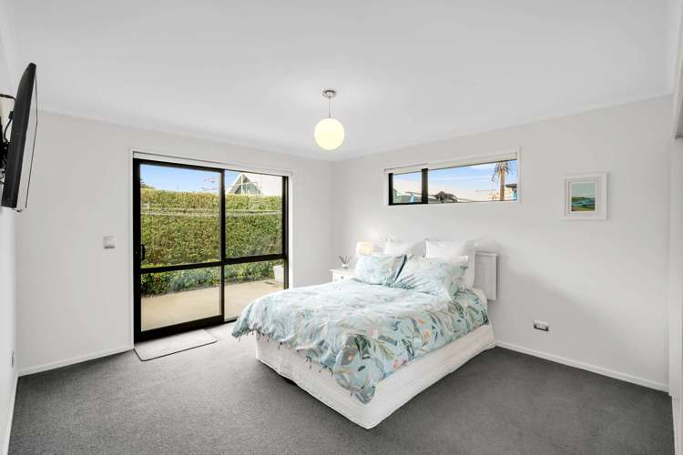 29 Araucana Way Burwood_24