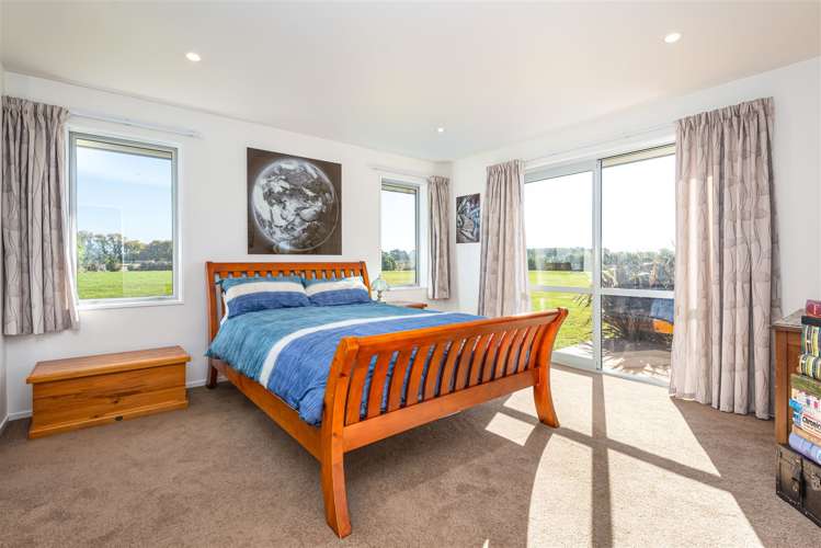 42 Mountvista Road Fernside_24