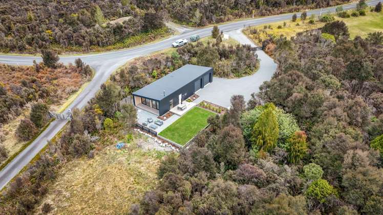 57 Beechwater Drive Moana / Lake Brunner_25
