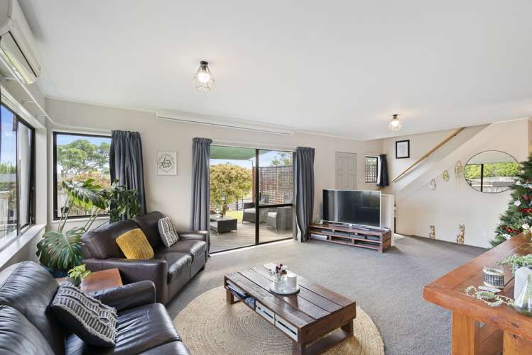 56 Lakeside Drive Pahurehure_2