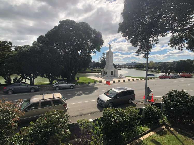 71 Esplanade Kaiti_14