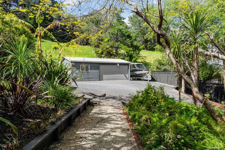 19 Attwood Road Paremoremo_19