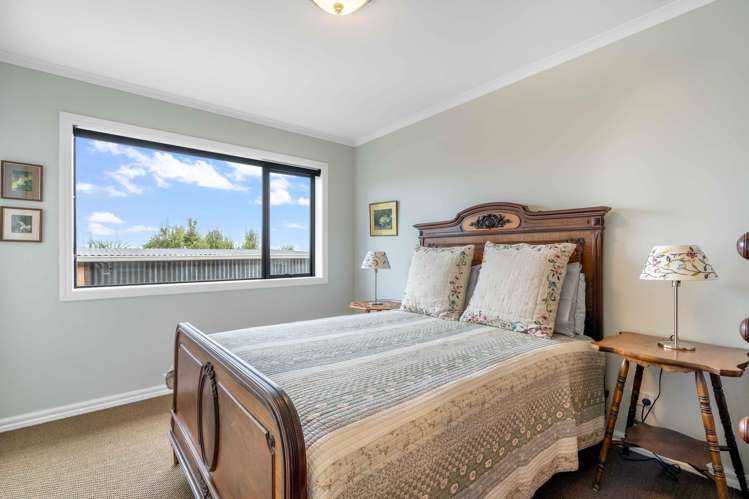 1 Surrey Street Orepuki_7