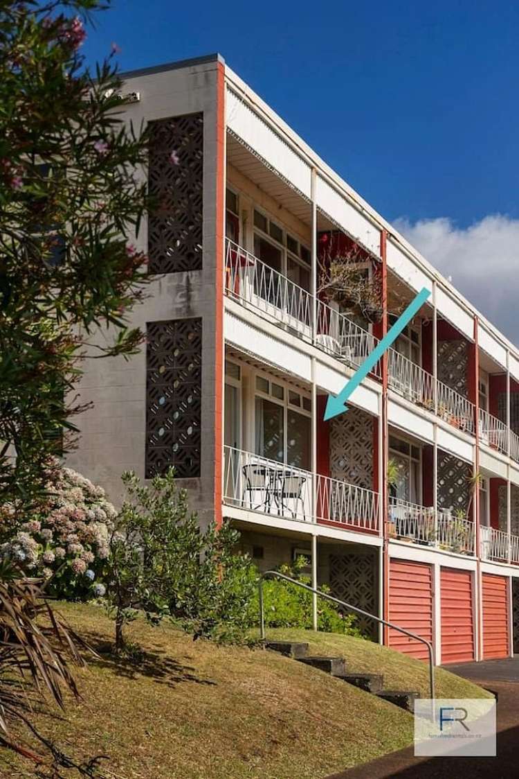 2/219 Onewa Road Birkenhead_8