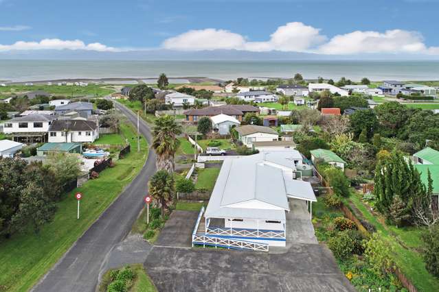 1188 East Coast Road Whakatiwai_3