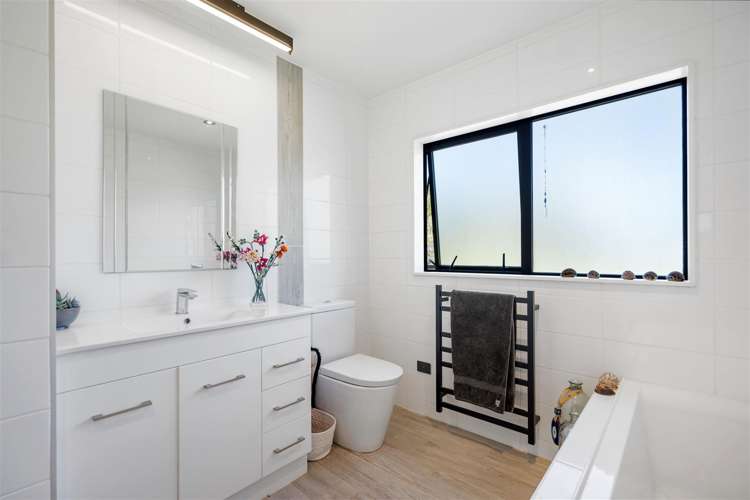 27 Poplar Glade Mangawhai_32