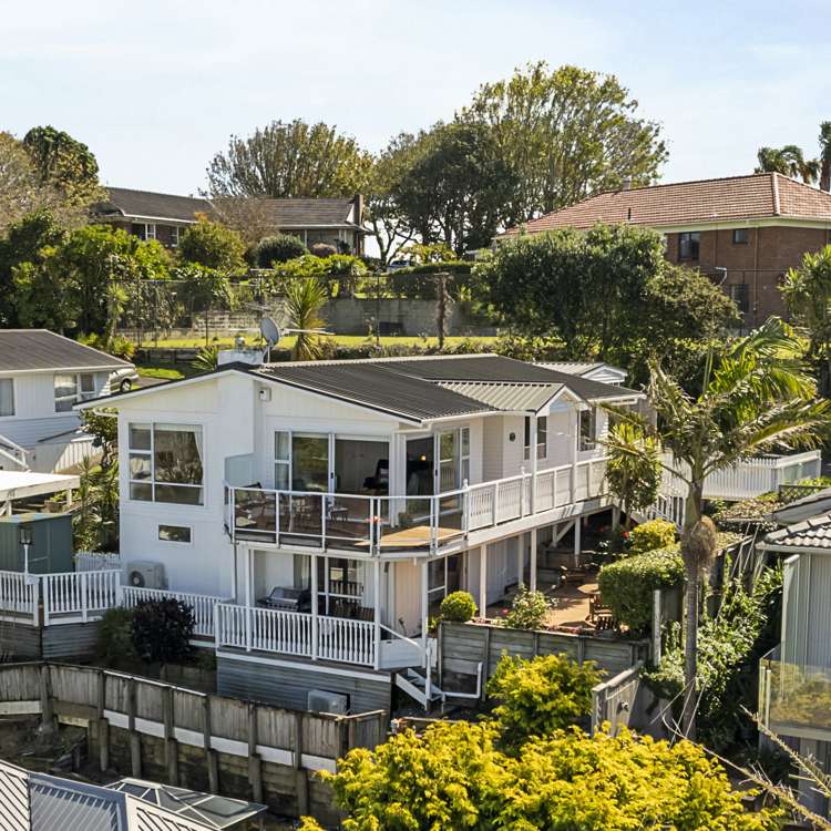 1/7 Colmar Road Mellons Bay_17