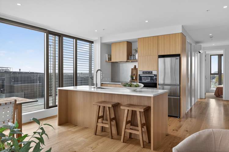 501/64 Kilmore Street_2