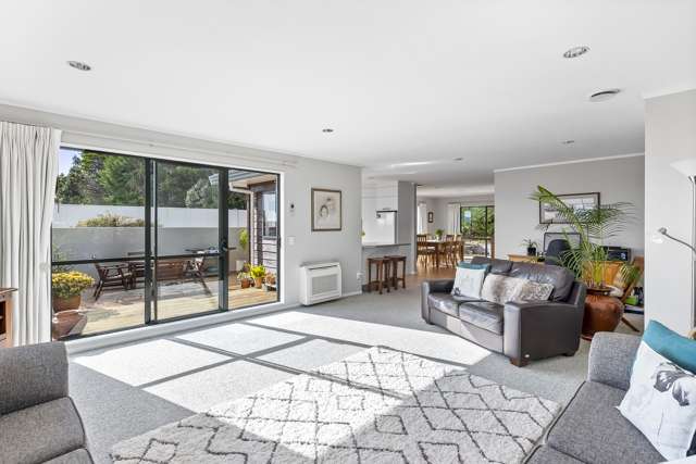 77 Kakariki Grove Waikanae_3