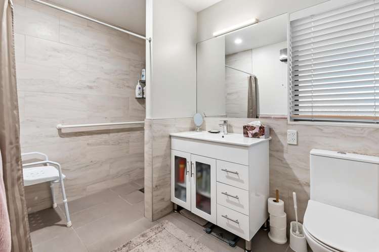 39/197 Royal Road Massey_12