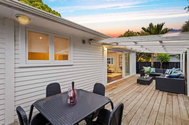 52 Neil Avenue Te Atatu Peninsula_24