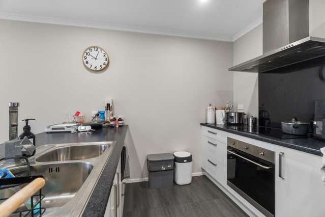 Unit 1/11 Mana Drive Baverstock_4