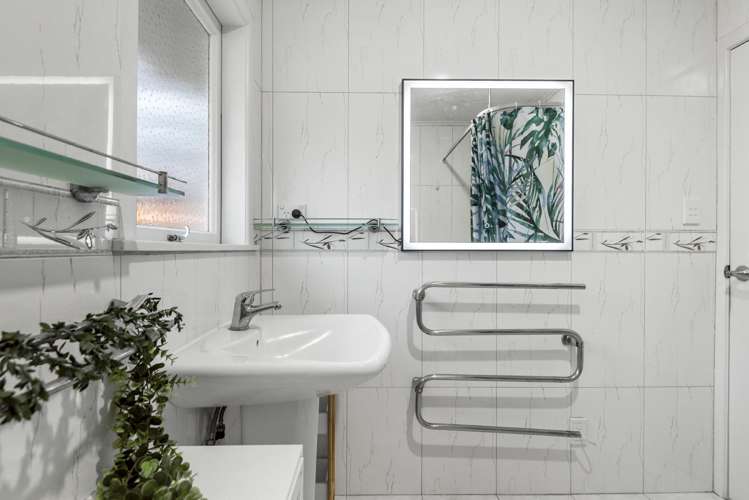 210 Methuen Road New Windsor_19