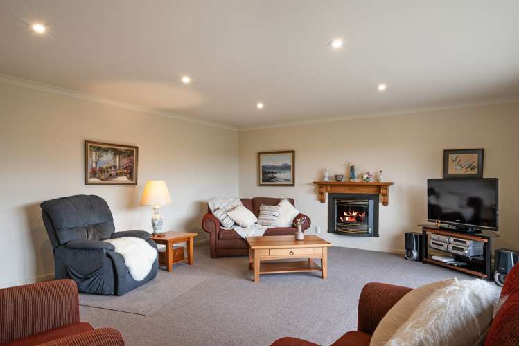 65 Quadrant Heights Paraparaumu_4