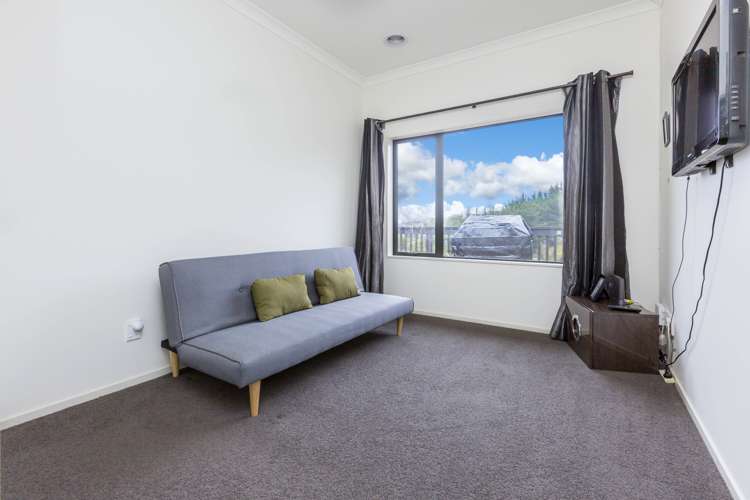 90 Kirton Drive Riverstone Terraces_23