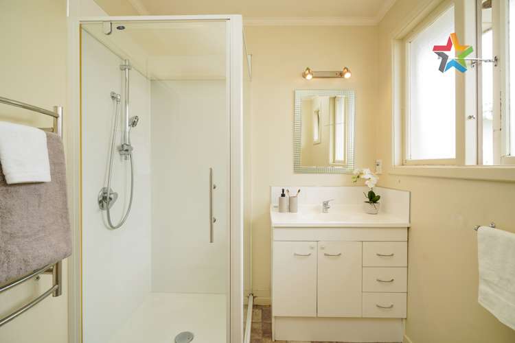 11 Edinburgh Crescent Waikiwi_17